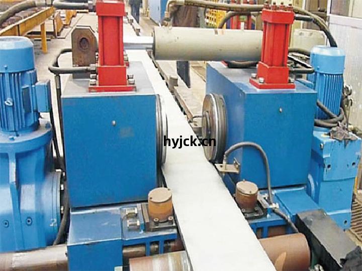 面板(ban)倒棱機(ji)