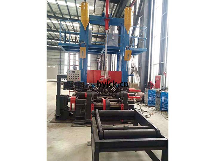 H型(xing)鋼(gang)組(zu)焊(han)矯壹體機(ji)