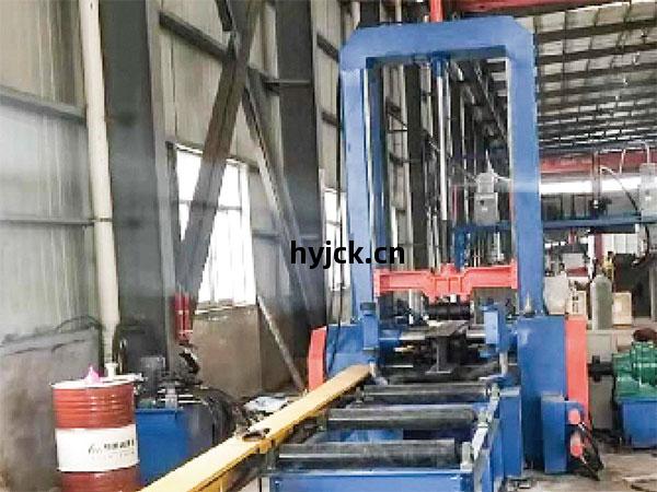 H型(xing)鋼(gang)組立機(ji)